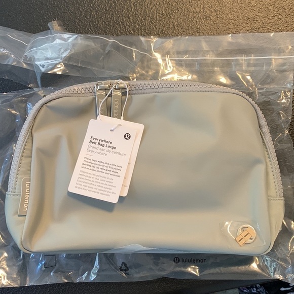 lululemon athletica Handbags - Lululemon Everywhere Belt Bag Large Silver Drop BNWT